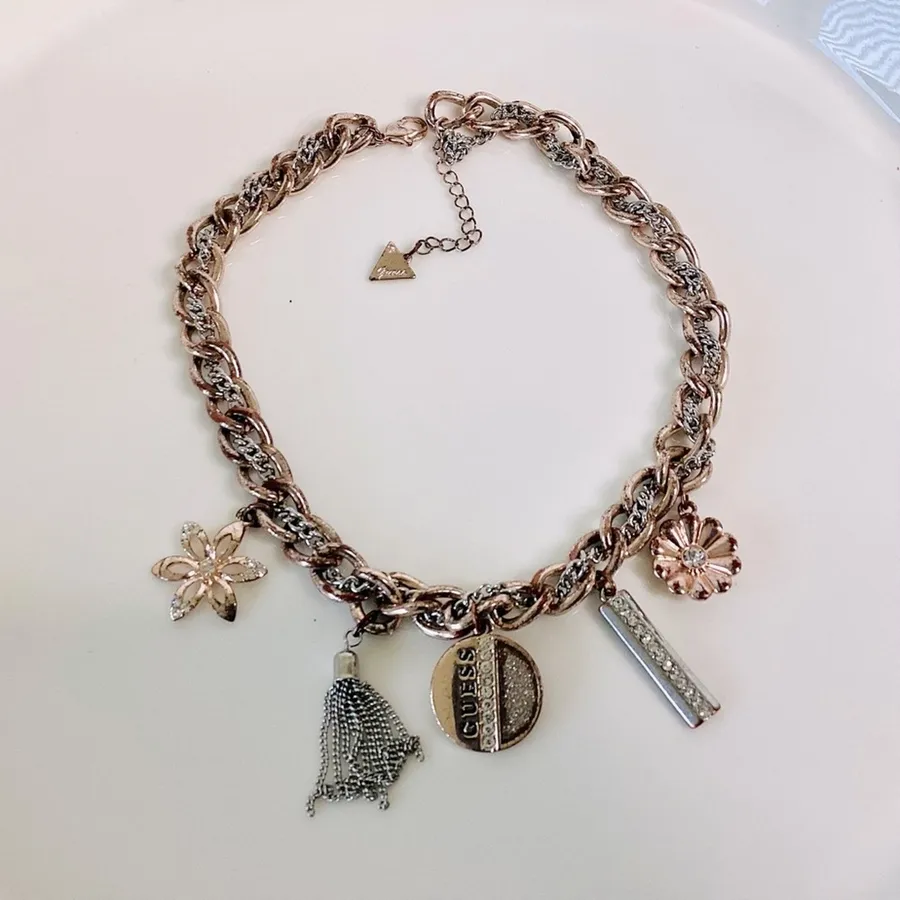 GUESS Charm Necklace Flower Tassel Bar
