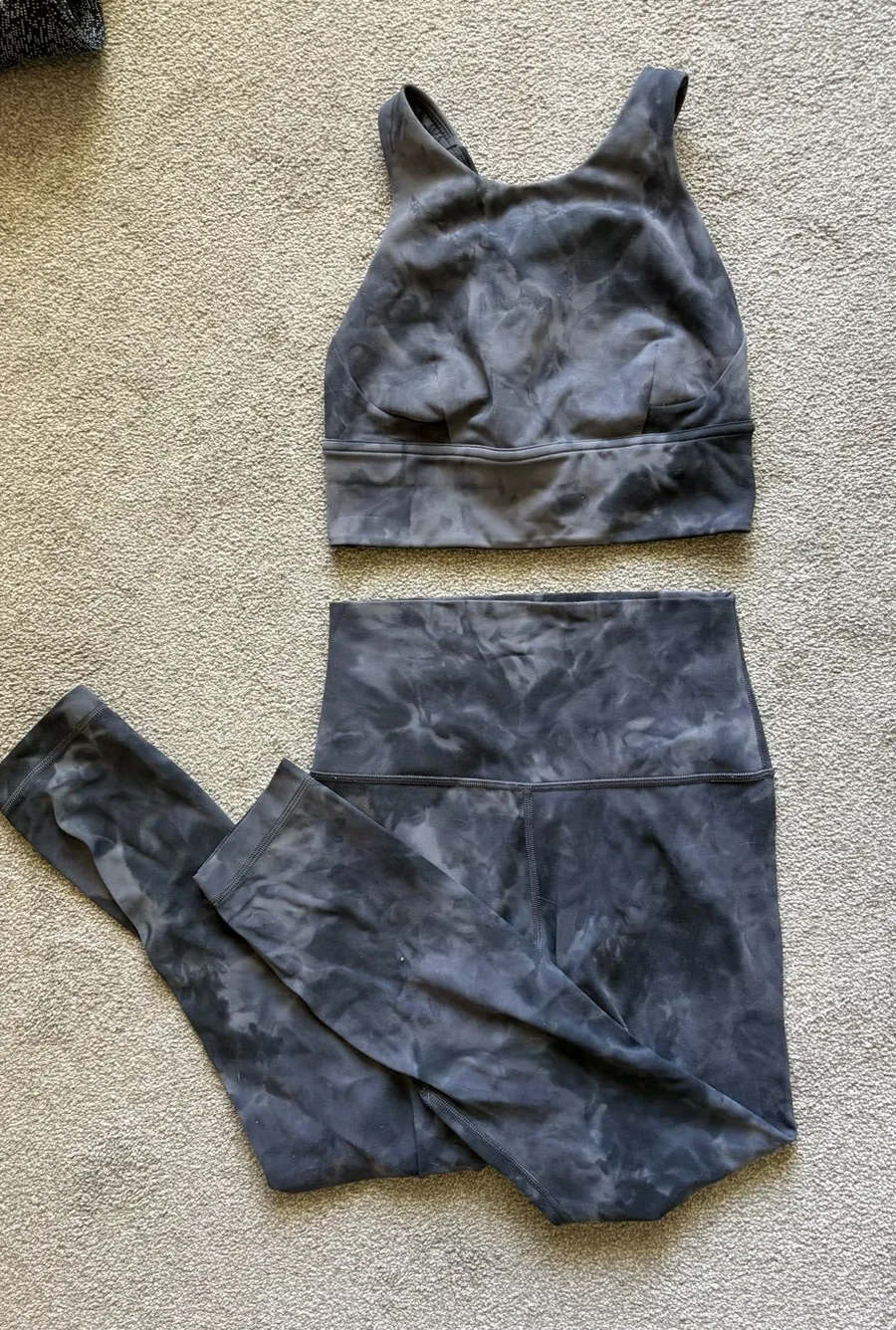 Lululemon Matching Set – Diamond Dye Pitch Grey Graphite Grey - size 4