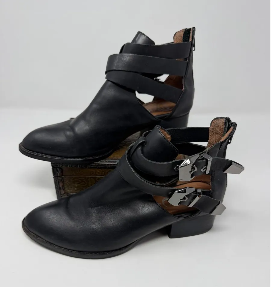 Jeffrey Campbell Everly Black Leather Cutout Buckle Ankle Boots Ibiza Last 7