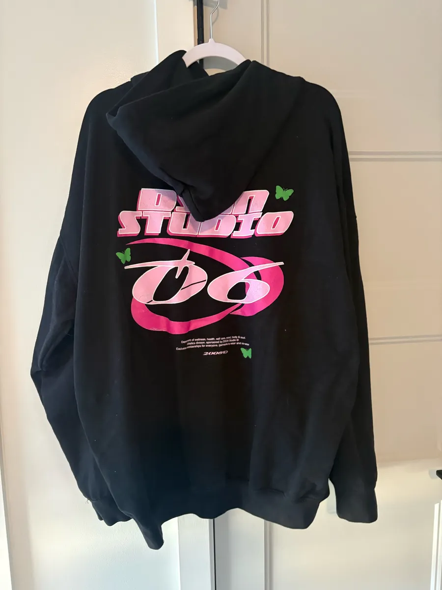 Boohoo Sweatshirt