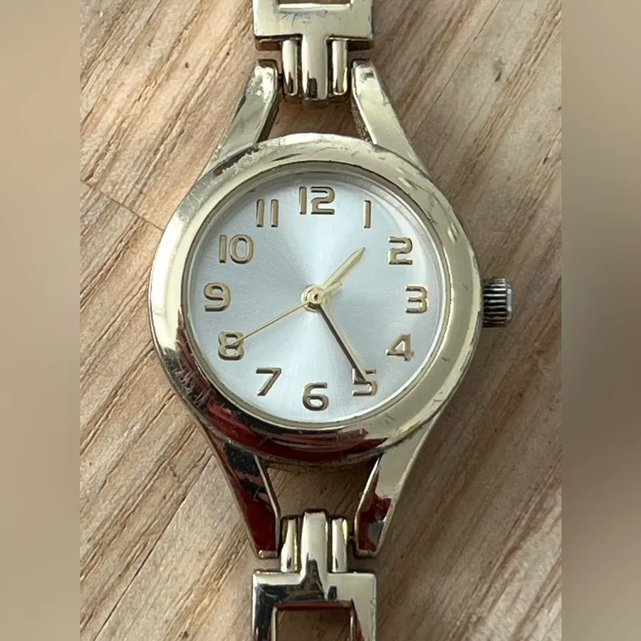 Fashion Watch FMD Brand Gold