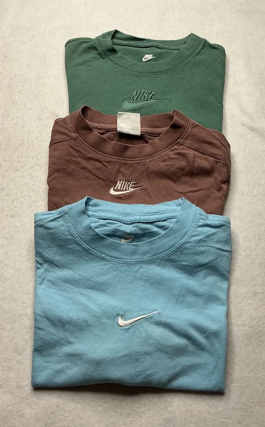 Nike Loose Fit Short Sleeve Crop T-Shirt Bundle 3 Pack Green Brown Blue Women S