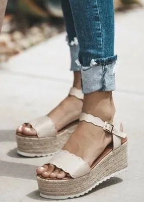Nude/Natural scalloped Espadrille Wedge