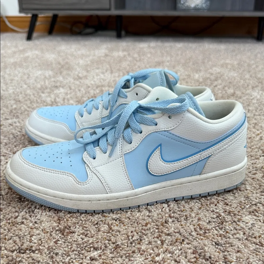 Nike Women’s Air Jordan 1 Low SE ‘Reverse Ice Blue’ sneakers
