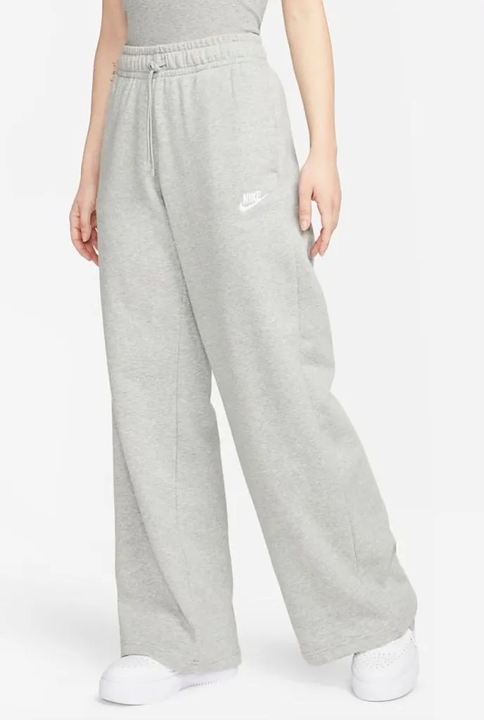 Sportswear Club Fleece Mid-Rise Wide-Leg Sweatpants, Size 3X New w/Tag