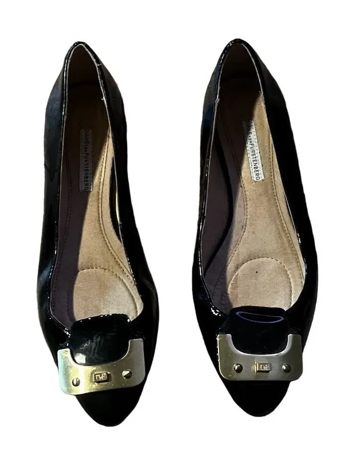 Diane Von Furstenburg Women's Black Patent Leather Ballet Flats Metal Buckle