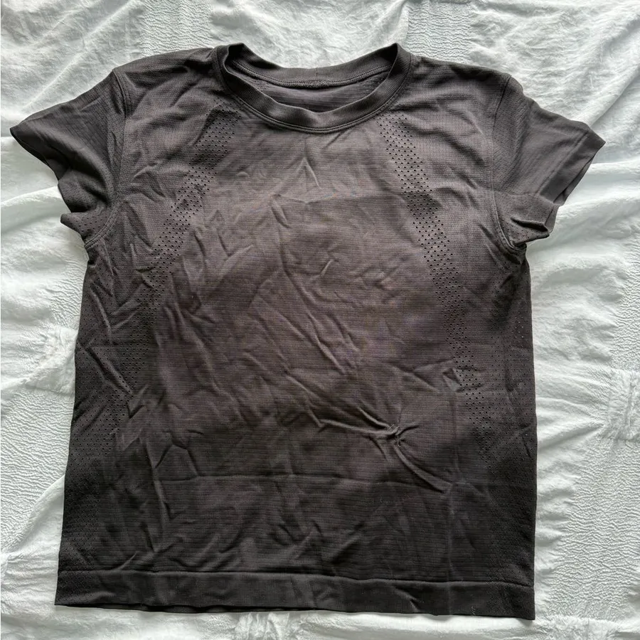 Lululemon Athletica Black Fitted Short Sleeve Tee