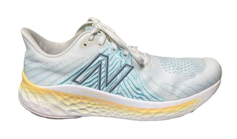 New Balance Fresh Foam X Vongo v5 Woman's White Running Shoes Size 9B