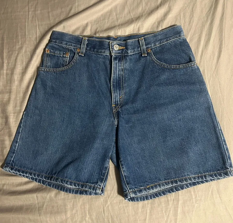 Levi's Women's Blue Denim Shorts Size 10