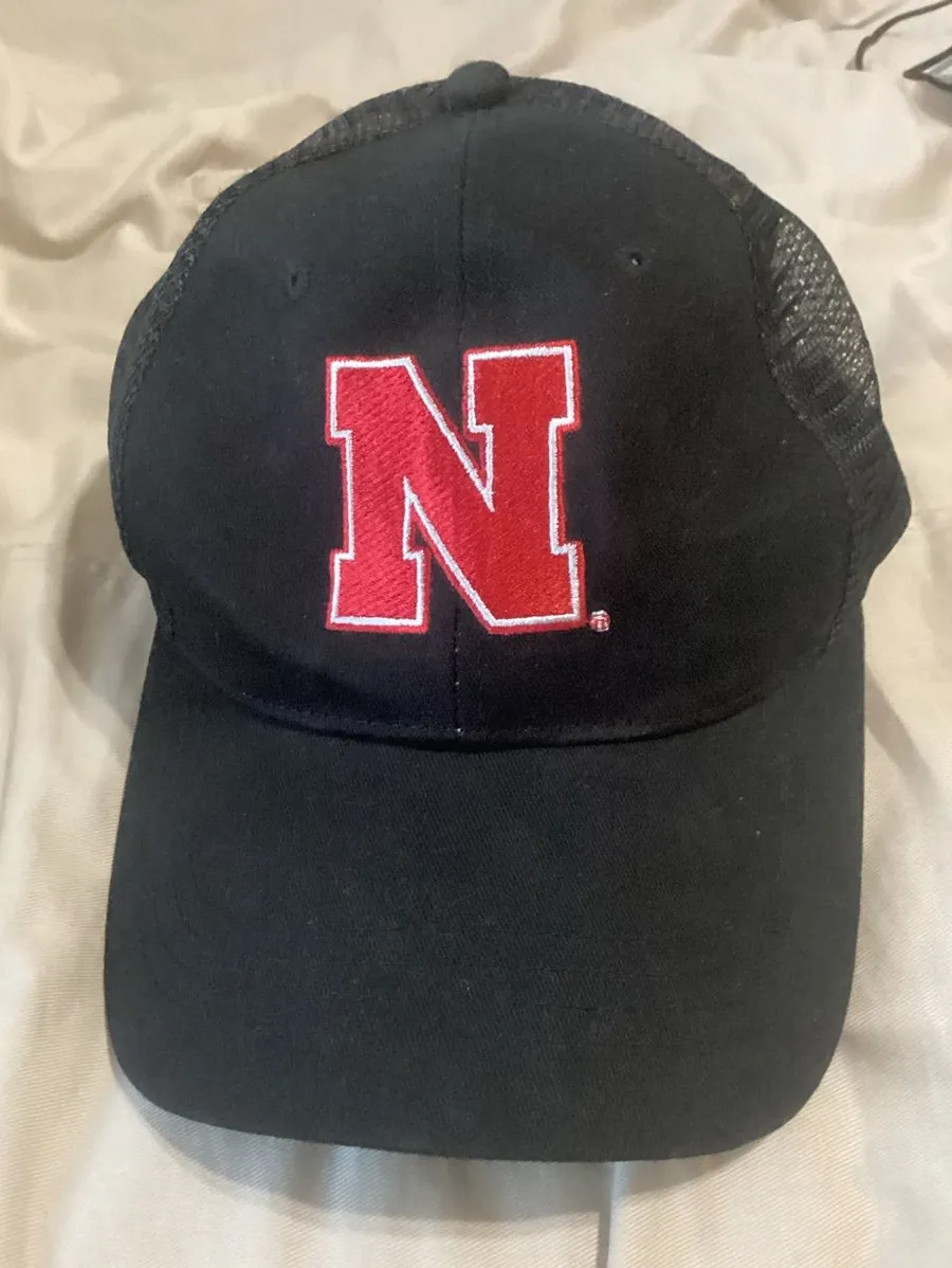 Nebraska Huskers women’s Black Trucker Hat NWOT