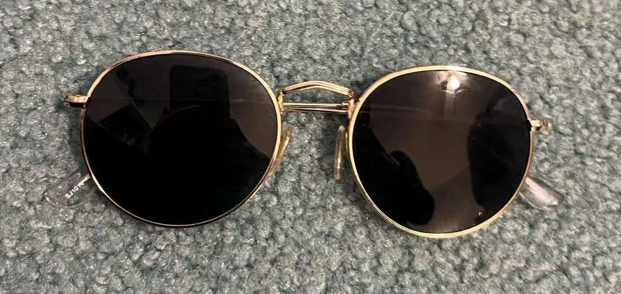Round Metal Frame Sunglasses in Gold with Black Lenses