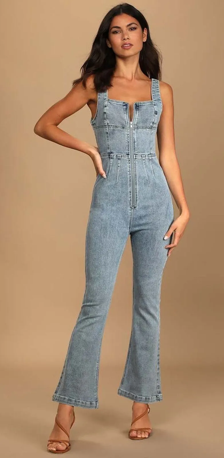 NWT Lulus Keep Groovin' Light Wash Denim Zip-Front Jumpsuit Blue Party Size L