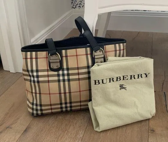 Burberry Tote