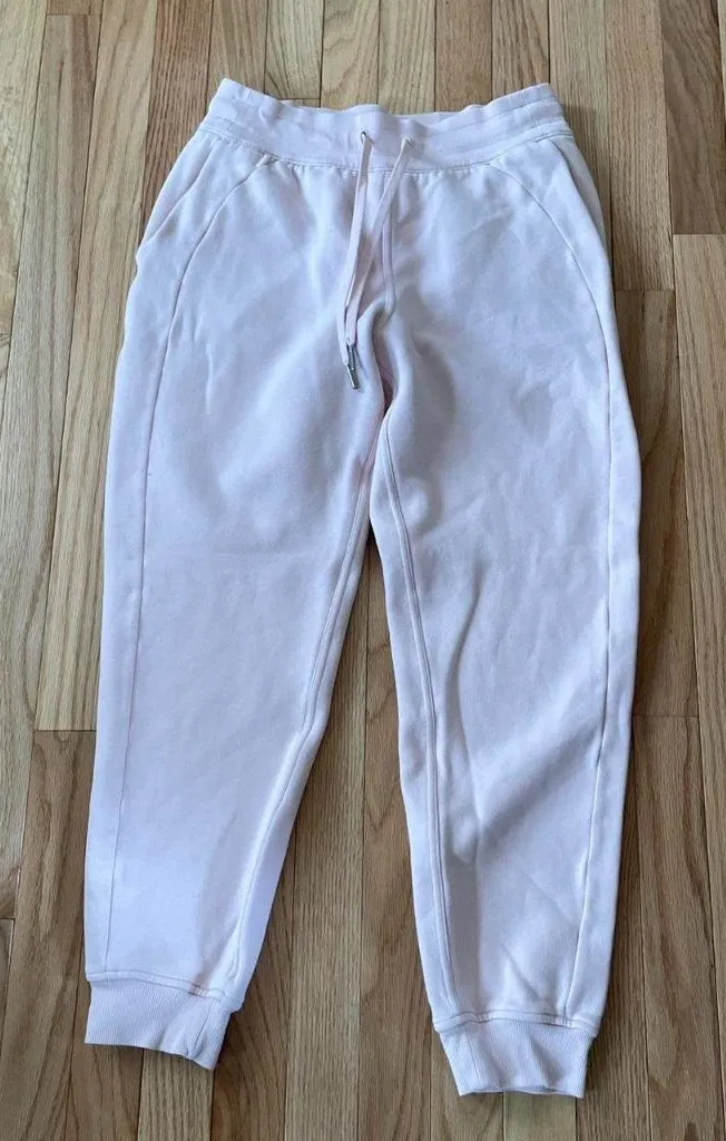 Lululemon Pink Joggers 6 Athletic Sweatpants Balletcore Coquette Pilates Travel