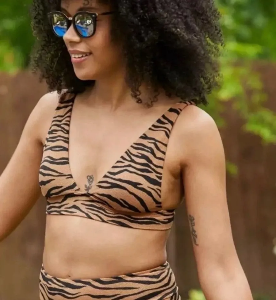 Aerie Tiger Print Triangle Bikini Top Tan Black Tie Back Size Medium NWT