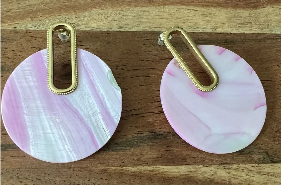 Kendra Scott Diane Earrings gold pink mother-of-pearl statement modern circle