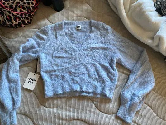 Cropped Sweater (blue)