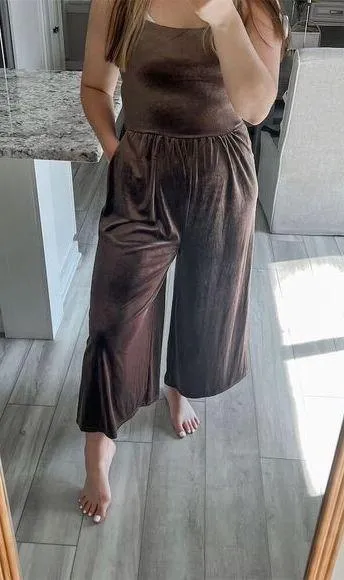 Loveriche Women's Velvet Wide-Leg Jumpsuit Medium Chocolate Brown