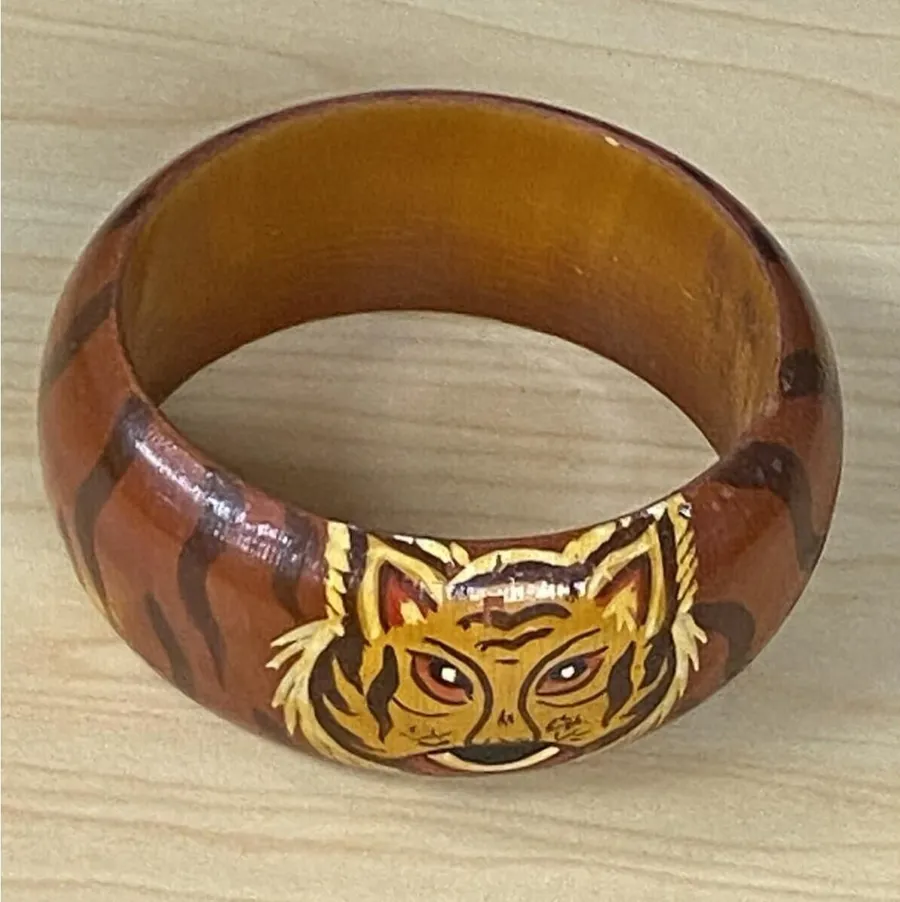 Vintage Wood Bengal Tiger Bangle Bracelet Hand painted White