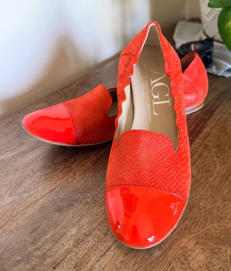 AGL Attilio Giusti Leombruni Flats Womens 38.5 Orange Snakeskin Patent Cap Toe Size 8.5