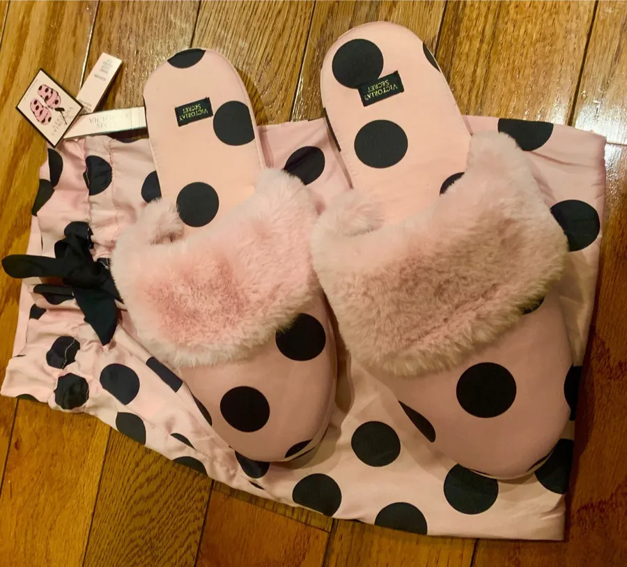 Victoria's Secret Signature Satin Slippers Pink/Black Polka Dot /Faux Fur M7/8