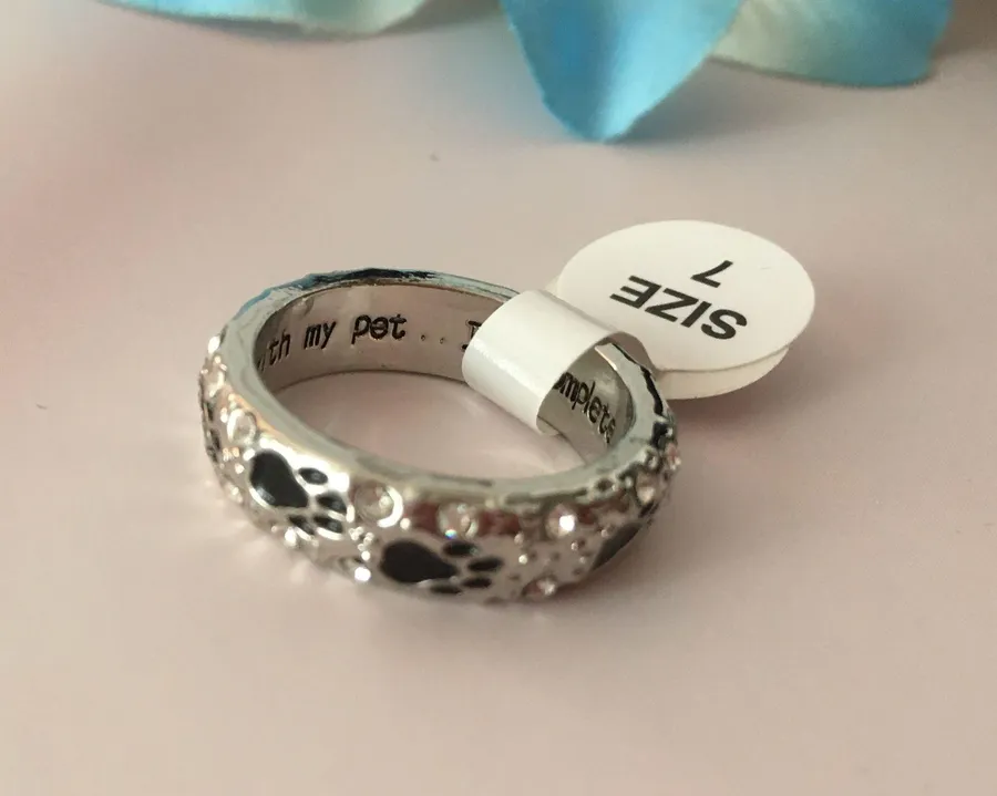 Paw Print 🐾 Ring, Size 7
