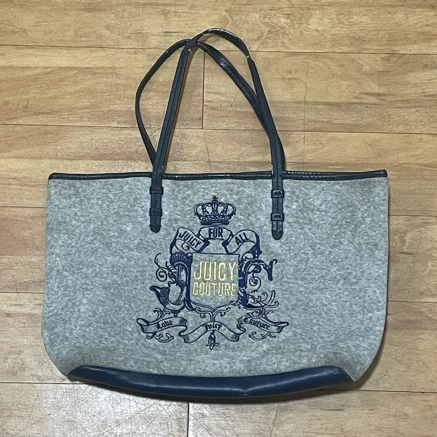 Vintage Juicy Couture Gray Tote Bag with Navy Crest and Gold Trim With Wallet