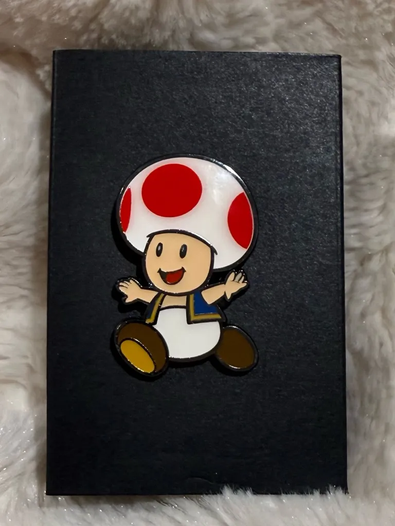 Super Mario toad enamel pin Red