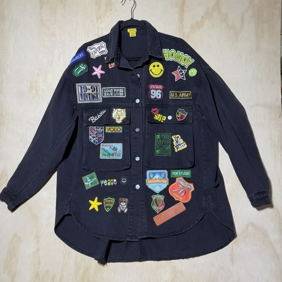 Daisy Womens M Black Denim Patch Jacket Oversized Embroidered Y2K Streetwear