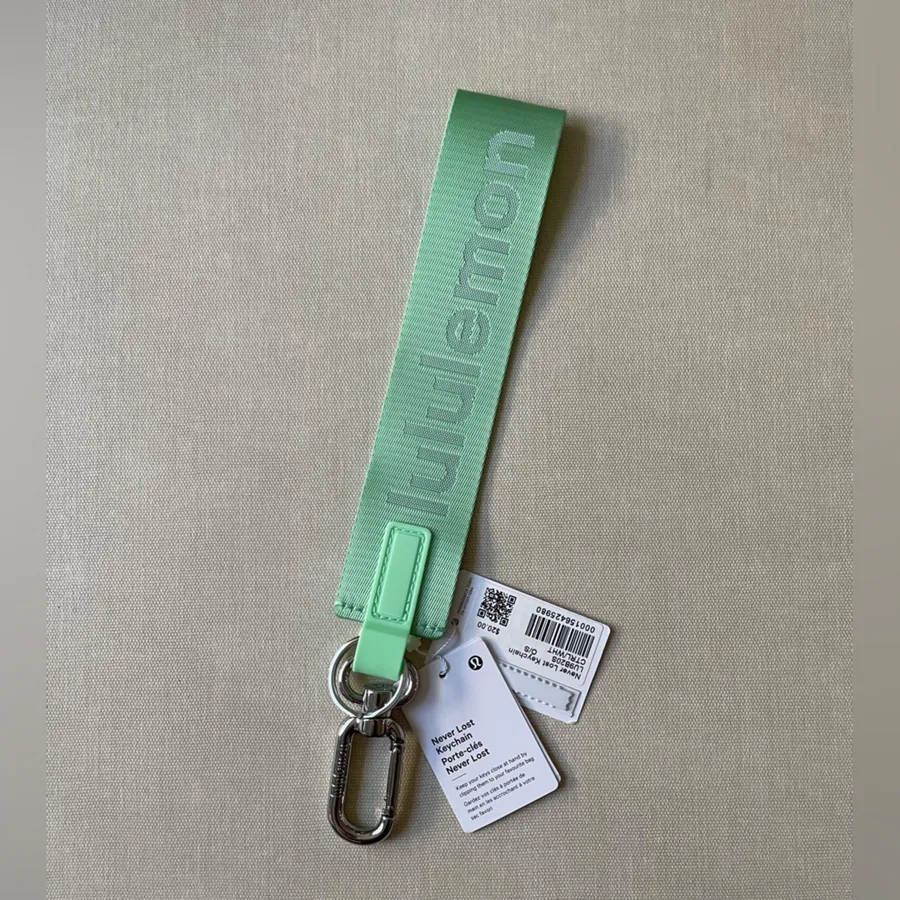 Lululemon Never Lost Keychain - Citra Lime/White