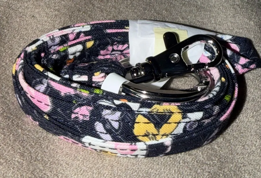 Vera Bradley Lanyard Bloom Boom Navy Floral Quilted Cotton ID Key Holder NEW