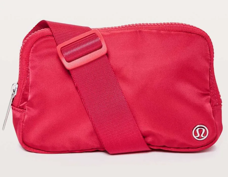 NWT Lululemon Athletica Everywhere Belt Bag 1L Fuchsia Pink