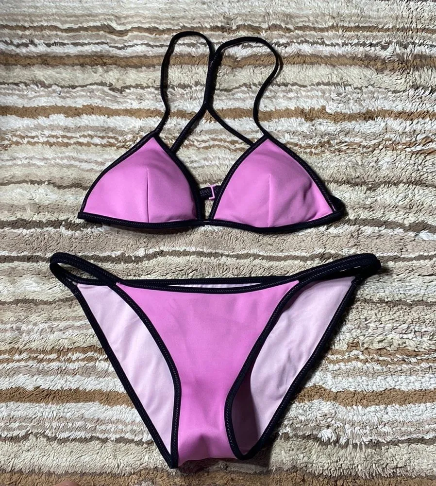 Victoria’s Secret’s 2 piece bikini