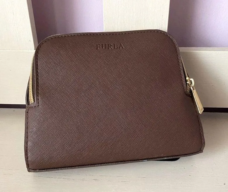 NWOT brown clutch