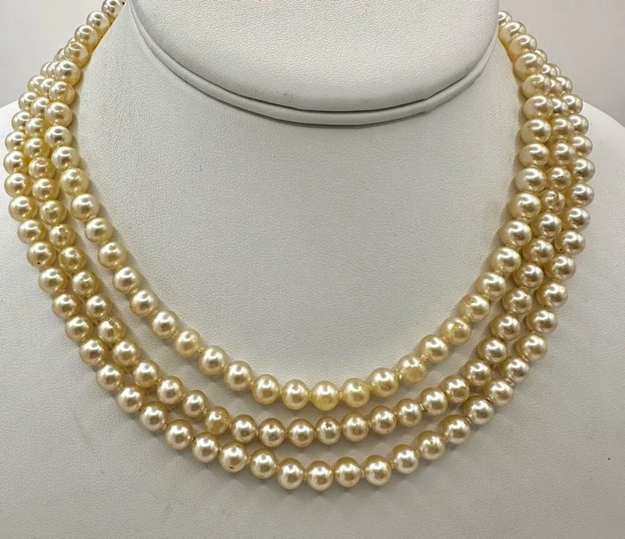 Faux pearl triple strand vintage necklace