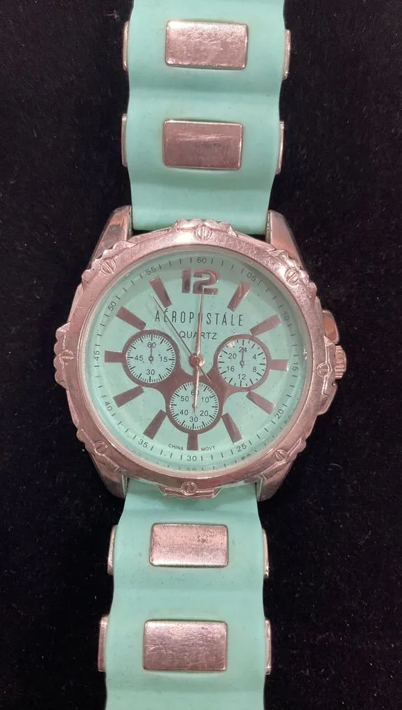 AEROPOSTALE MINT GREEN SILICONE WATCH