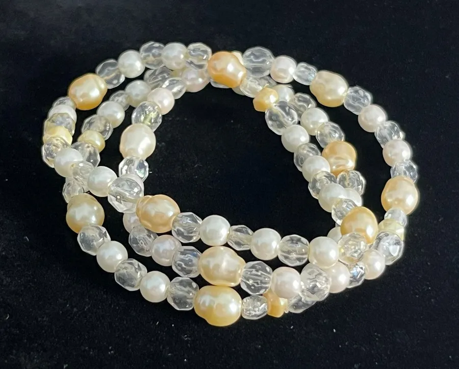 VTG Baroque Pearl and Bead Stretch Bracelets Lot of 3 Coquette Stacking Crafting White
