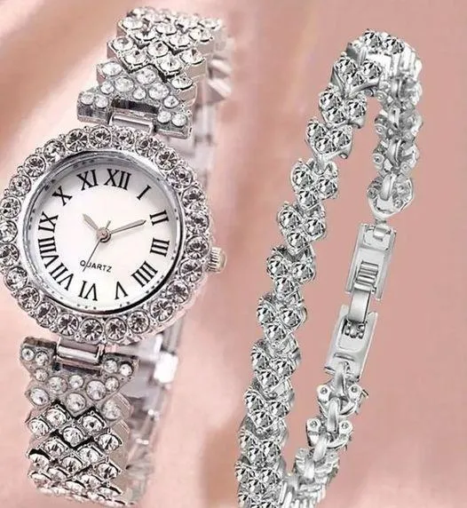 2pcs Watch and Bracelet Set Women Quartz Watch + Heart Bracelet Bling Silver