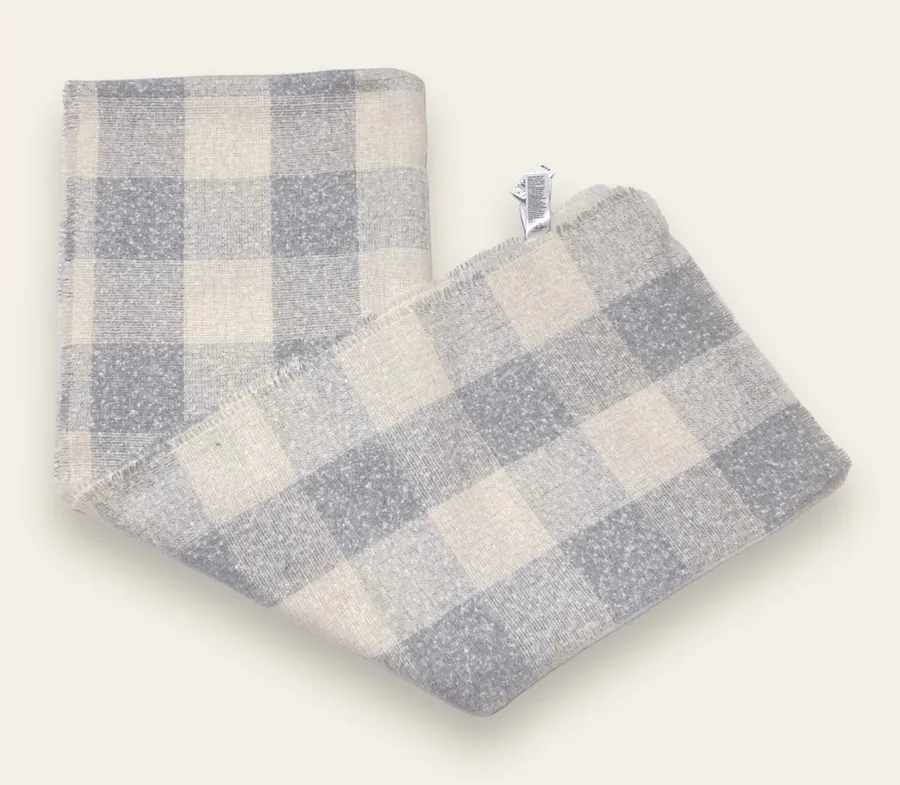 NWT Old Navy Gray & White Plaid Scarf