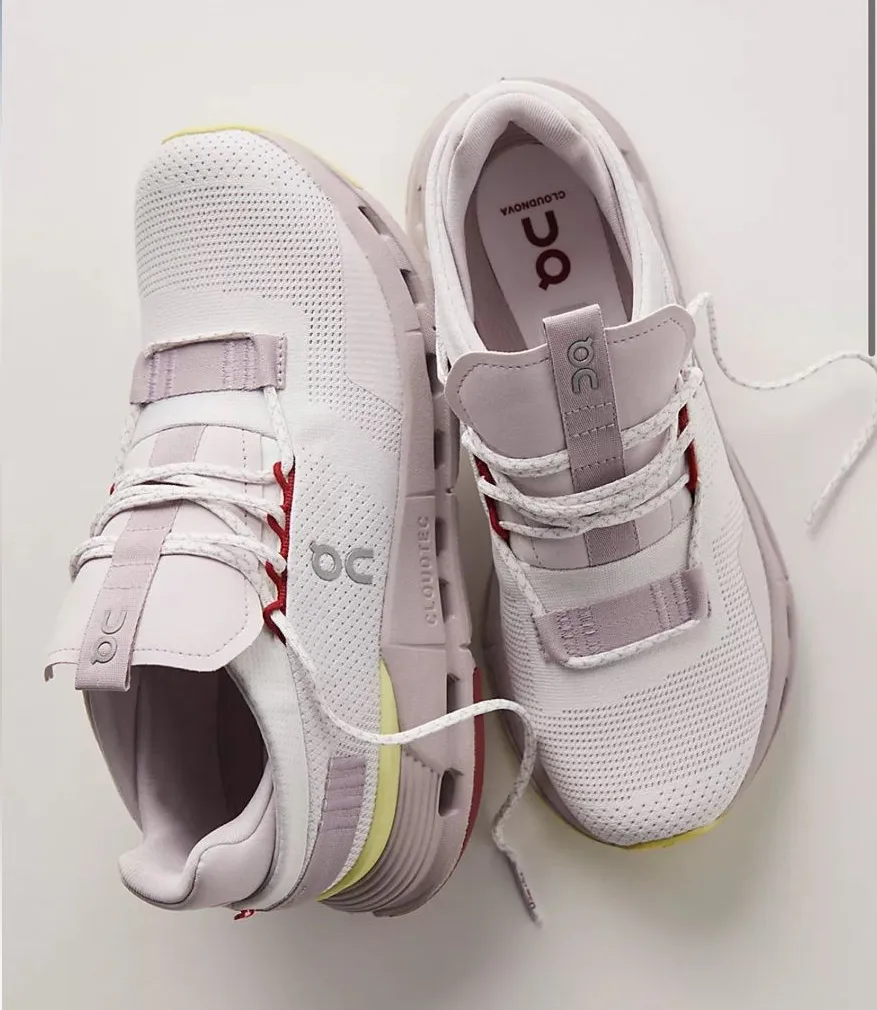 Women’s On Running Cloudnova Sneakers Size 9.5