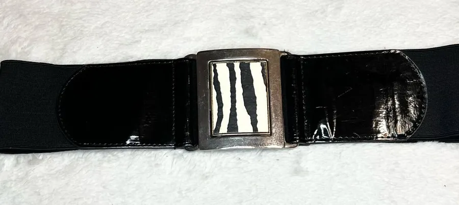 Vintage Liz Claiborne Black Patent Zebra Buckle Stretch Waist Belt Size Small