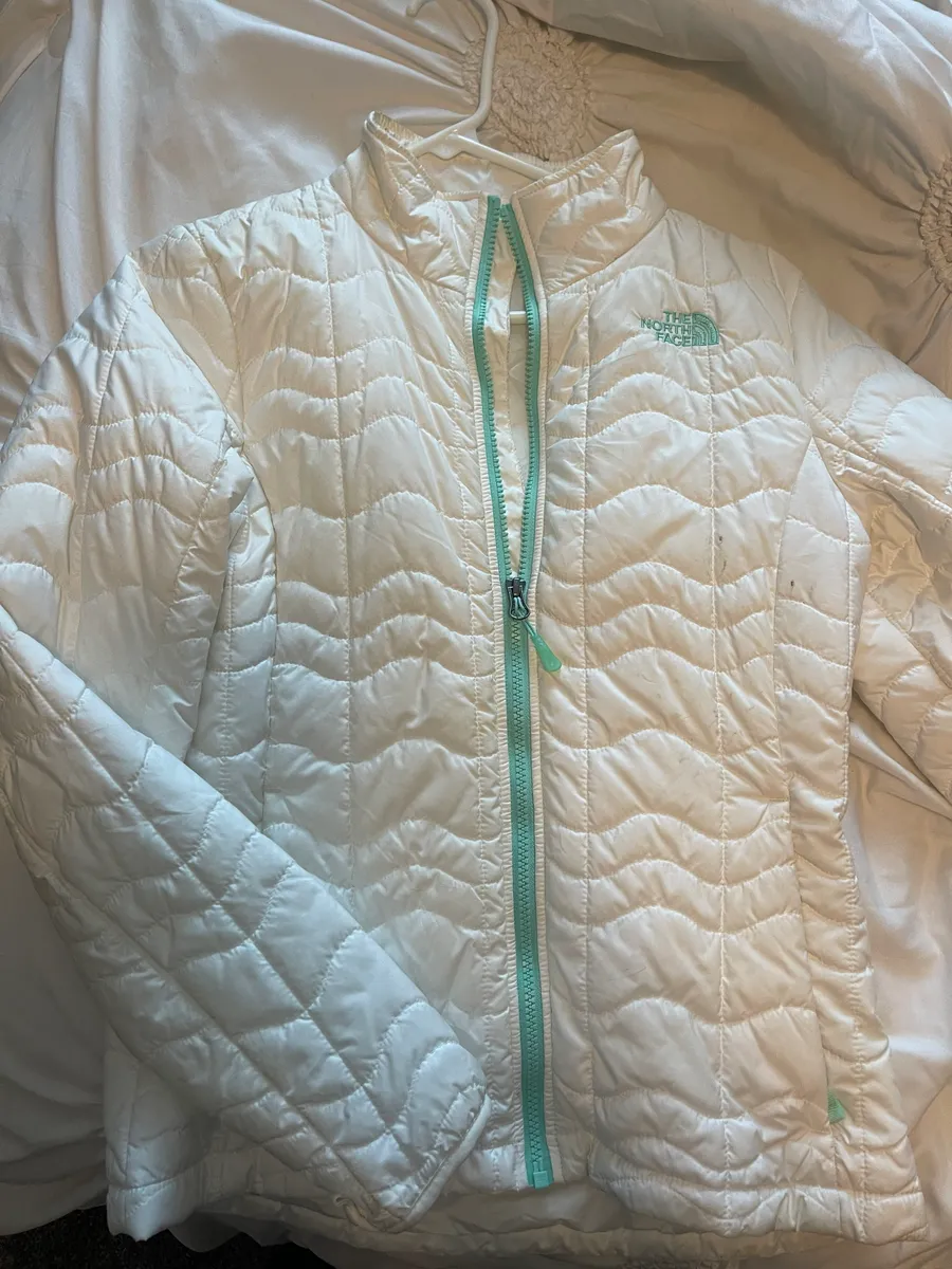 Womens North Face Coat