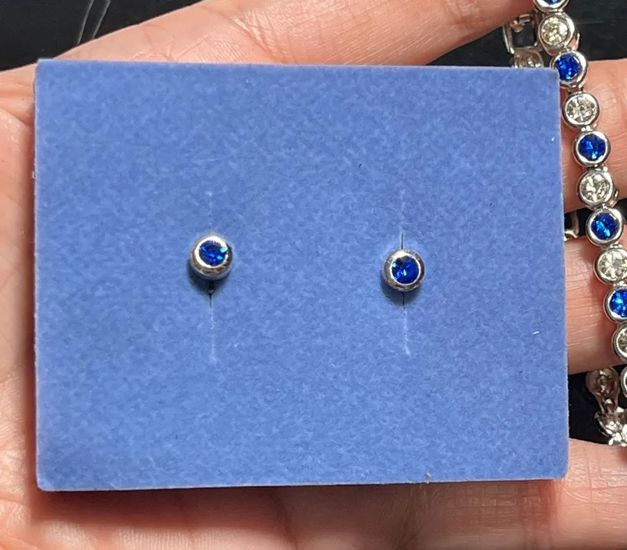 Vtg Avon 2002 Sparkling Sapphire Blue Crystal Tennis Bracelet & Earrings Set