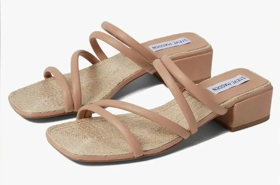 STEVE MADDEN Citizen Sandal in Natural size 8