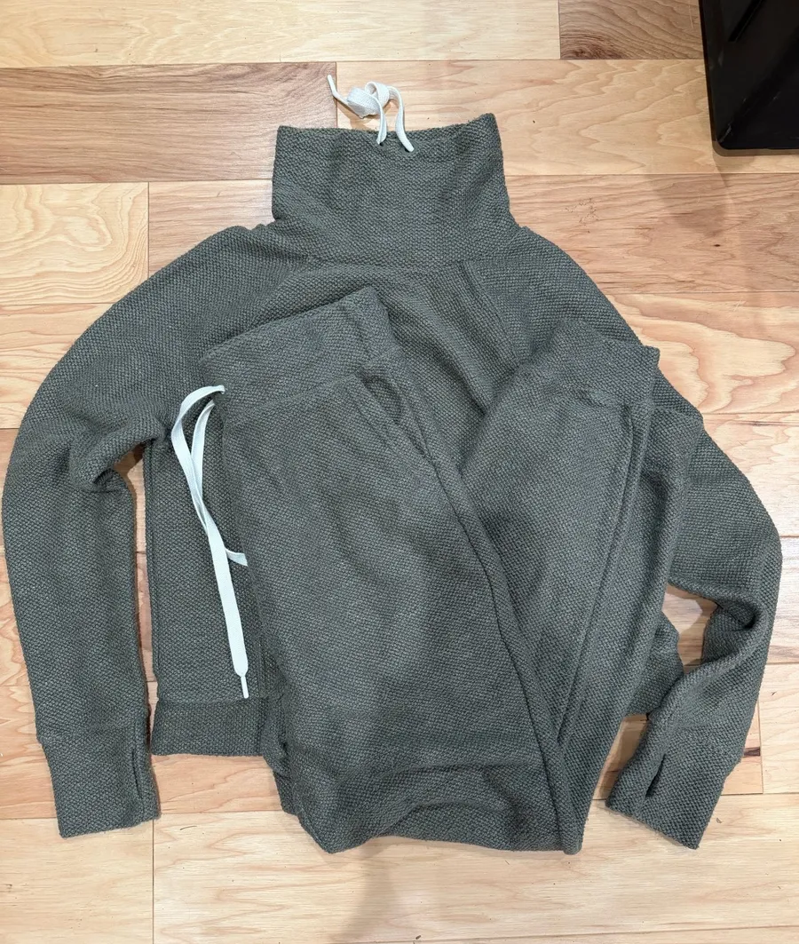 Aerie Olive Green Textured Knit Lounge Set Hoodie Small Pants Medium 2 Piece