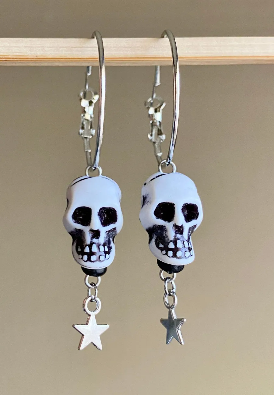 skull & star goth grunge punk funky dangle hoop earrings🖤💀