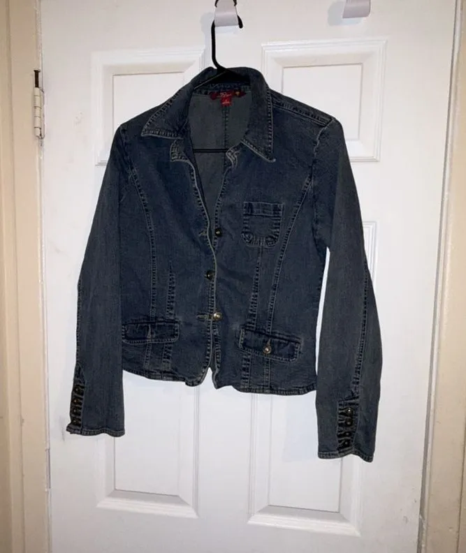 SO So Right Denim Jean Jacket Blazer Style with Button Detail Cuffs