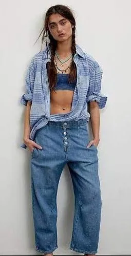 We The Free Free People Women 25 Osaka Blue Barrel Leg Button Fly Jeans