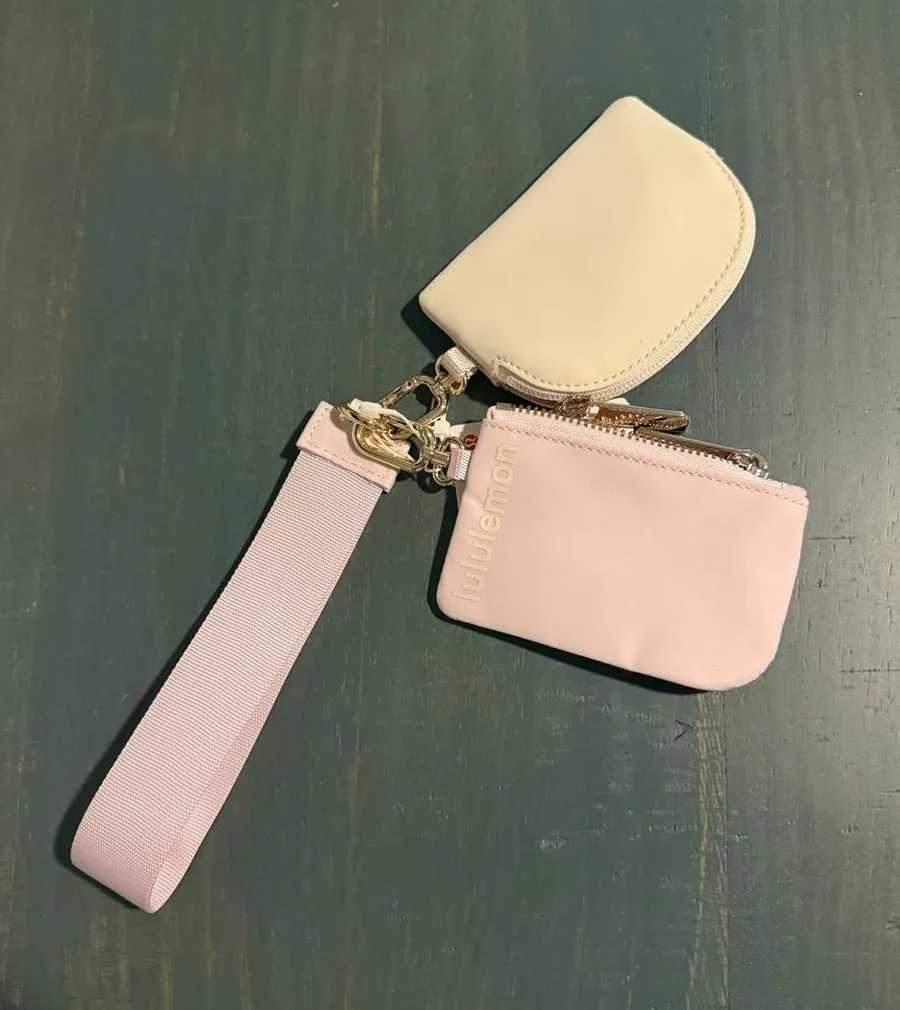 NWT lululemon athletica Pink & Cream Keychain Card Holder Set with Wrist Strap