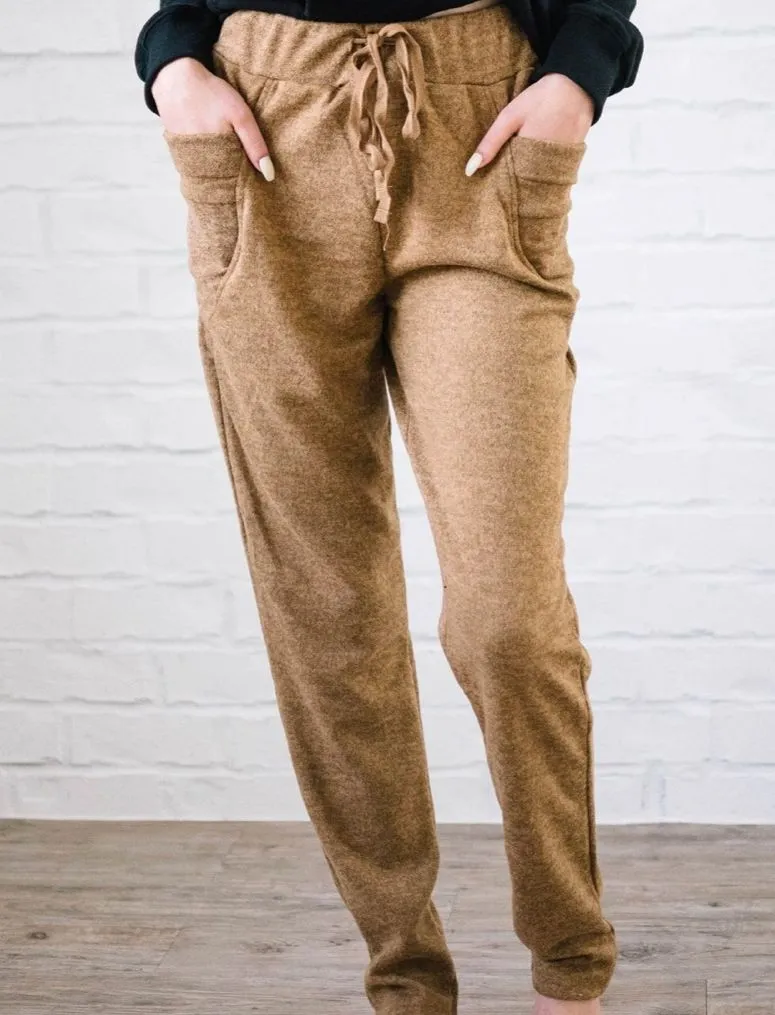 Cozy Joggers in Camel 🏃🏽♀️ Tan Size XL